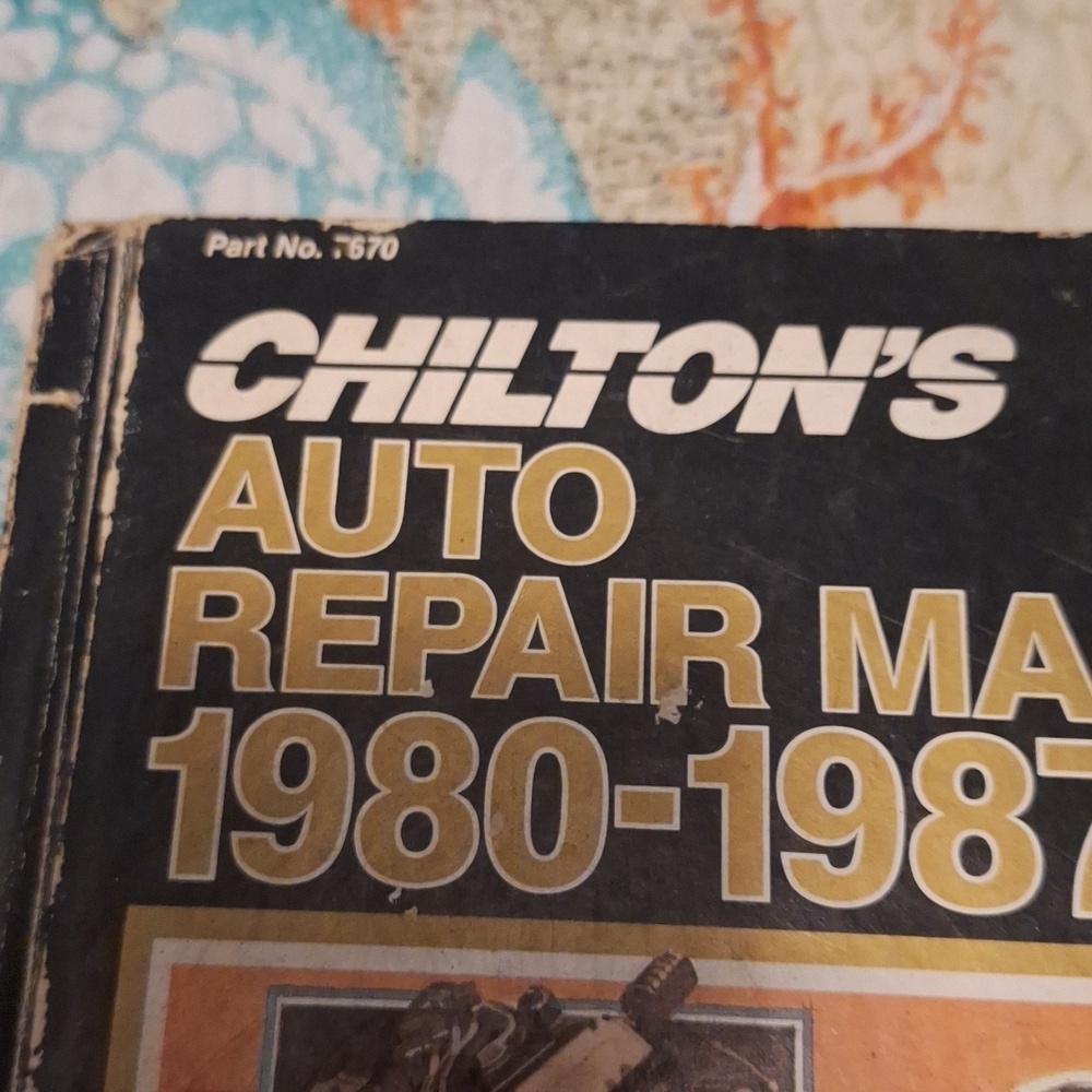 Chilton's auto repair manual 1980-1987 collector's edition - Picture 3 of 7